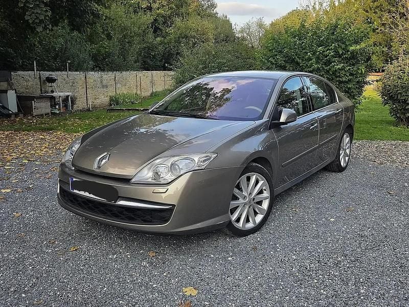Utilisé 2009 Renault Laguna III Berline | 7 390 € - Image 1/4