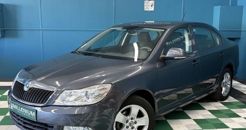 Gris Utilisé 2011 Skoda Octavia Ambition Berline | 7 990 € - Image 1/4