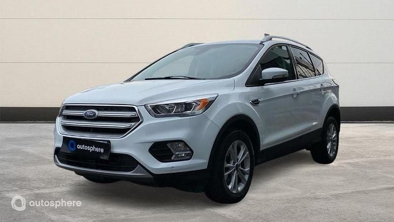 Blanc Utilisé 2016 Ford Kuga Titanium SUV | 17 499 € (Prix juste) - Image 1/4