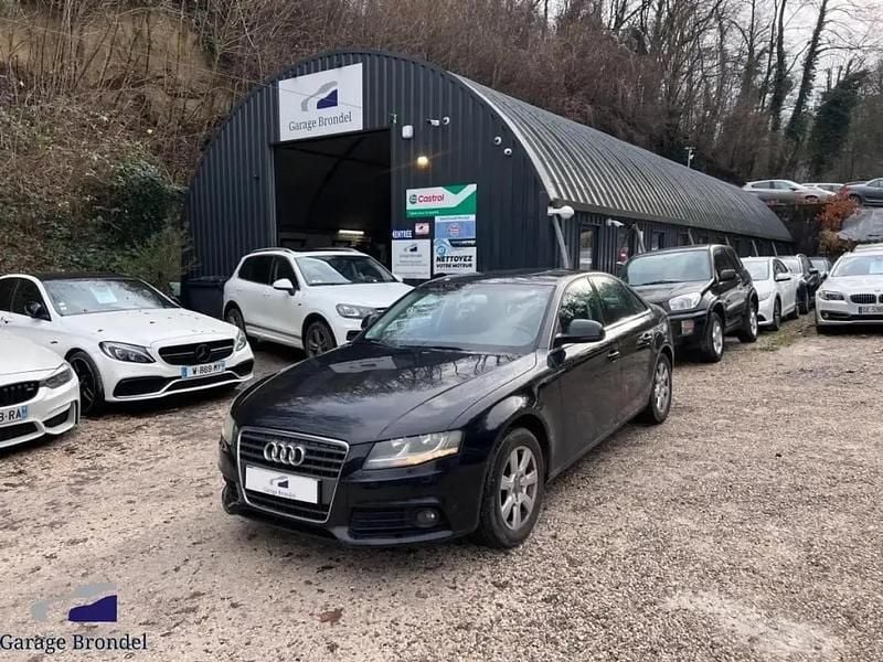 Noir Occasion 2009 Audi A4 Ambiente Berline | 7 500 € (Prix juste) - Image 1/4