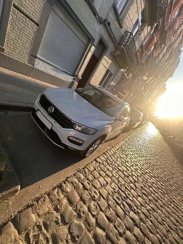 Image 2/4