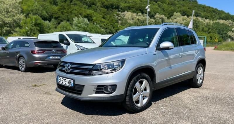 Gris Utilisé 2015 VW Tiguan SUV | 13 800 € (Prix juste) - Image 1/4