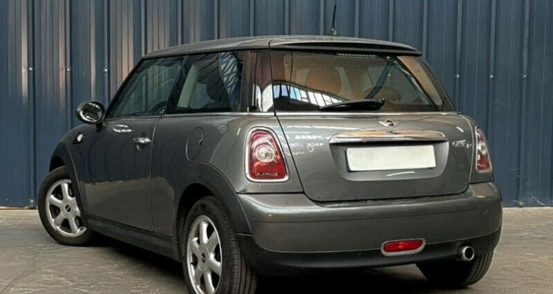 Image 2/4
