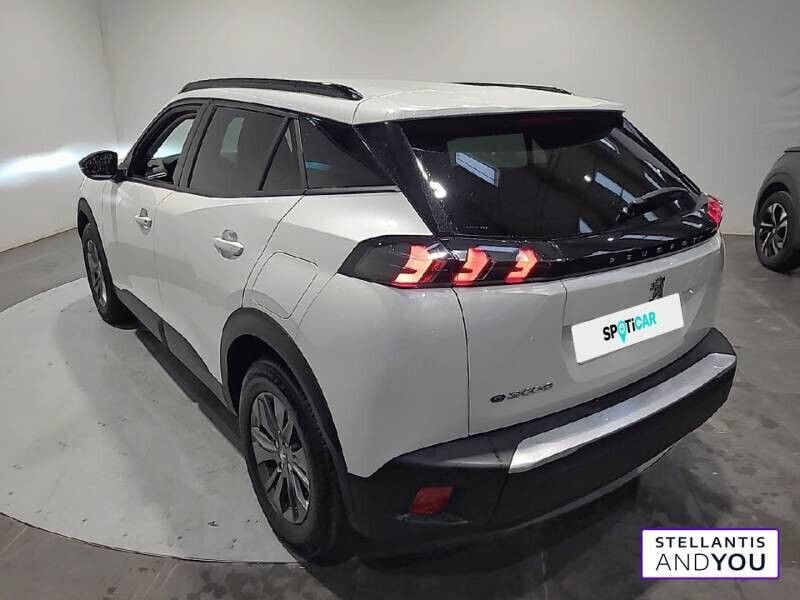 Occasion Peugeot e-2008 Style 100 kW (136 ch) 2022 Blanc SUV