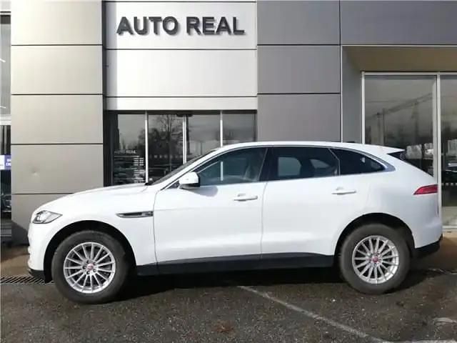 Occasion Jaguar F-Pace Prestige 180 ch (132 kW) 2019 Yulong white SUV