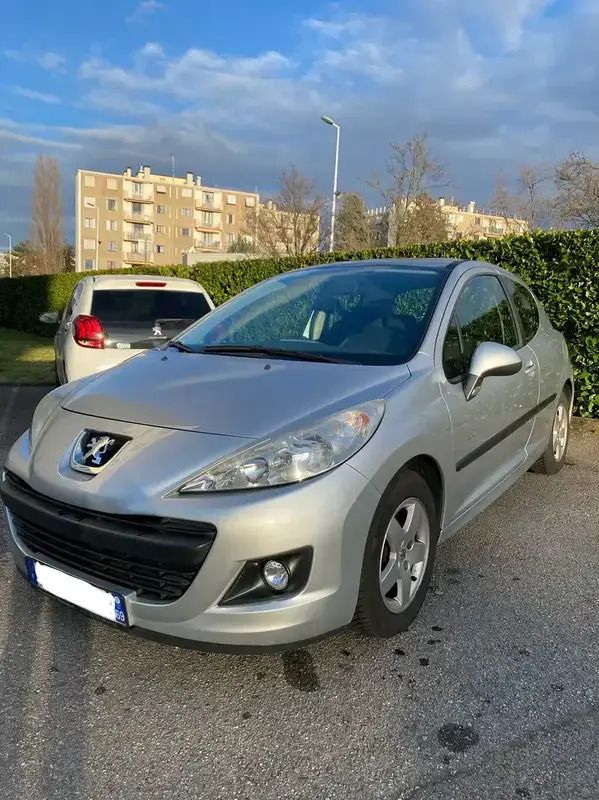 Utilisé 2010 Peugeot 207 Active Berline | 3 990 € (Bon prix) - Image 1/4
