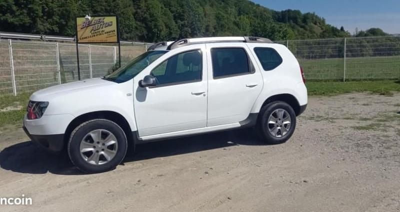 Blanc Utilisé 2015 Dacia Duster SUV | 15 490 € (Prix juste) - Image 1/4