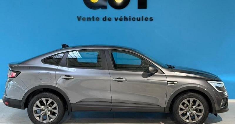Occasion Renault Arkana Evolution 140 ch (102 kW) 2024 Gris SUV