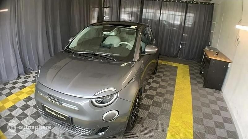 Gris Utilisé 2020 Fiat 500e La Prima Berline | 14 590 € (Prix juste) - Image 1/4