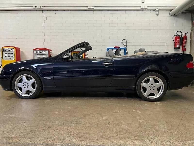 Occasion Mercedes CLK320 218 ch (160 kW) 2001 Bleu Cabriolet