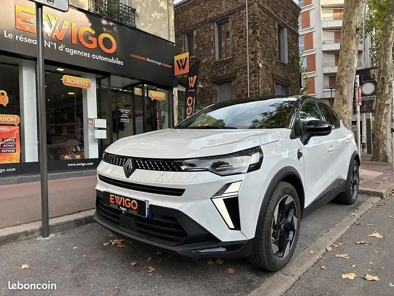 Blanc Occasion 2025 Renault Captur Techno SUV | 27 990 € (Prix cher) - Image 1/4