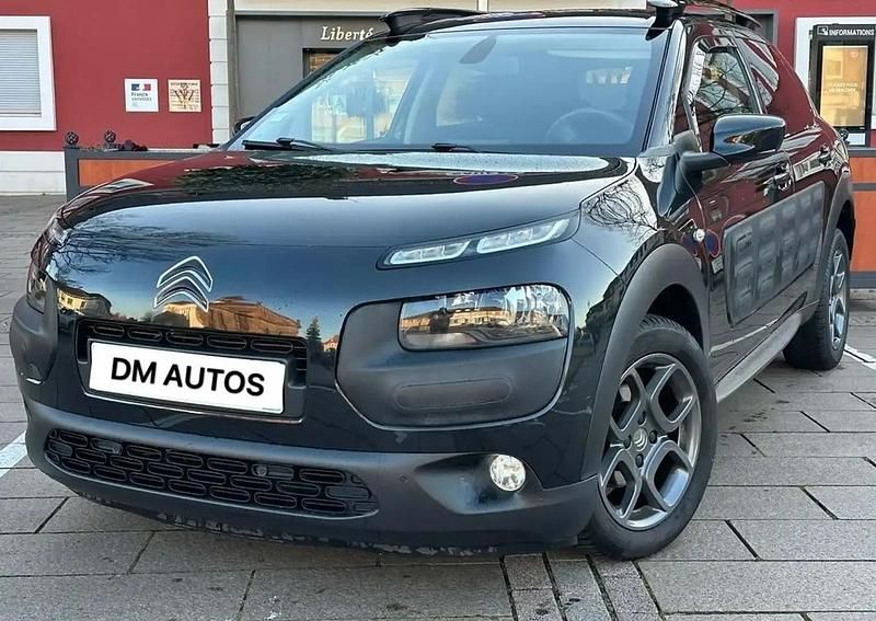 Noir Occasion 2017 Citroën C4 Shine SUV | 8 990 € (Prix juste) - Image 1/4