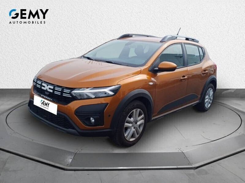 Orange Utilisé 2024 Dacia Sandero Expression Citadine | 17 699 € (Prix assez cher) - Image 1/4
