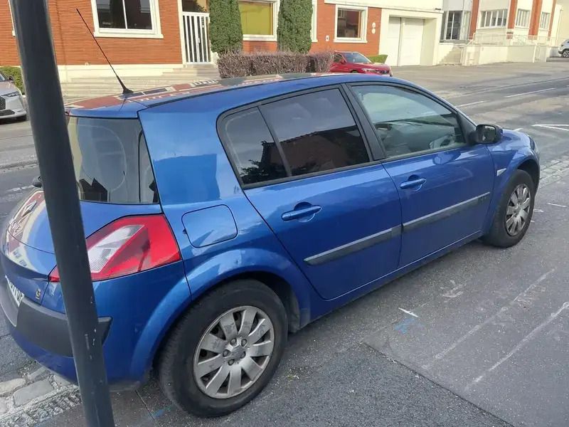 Utilisé 2004 Renault Mégane II Expression Berline | 1 600 € - Image 1/2