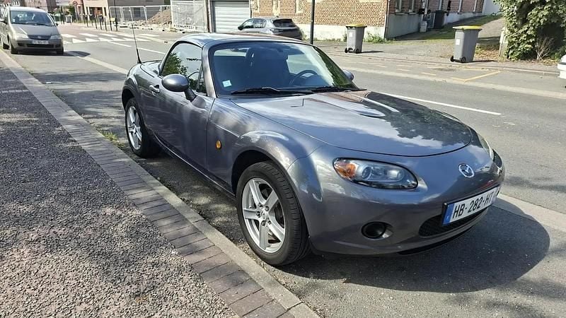 Gris Utilisé 2008 Mazda MX5 Cabriolet | 12 900 € - Image 1/4