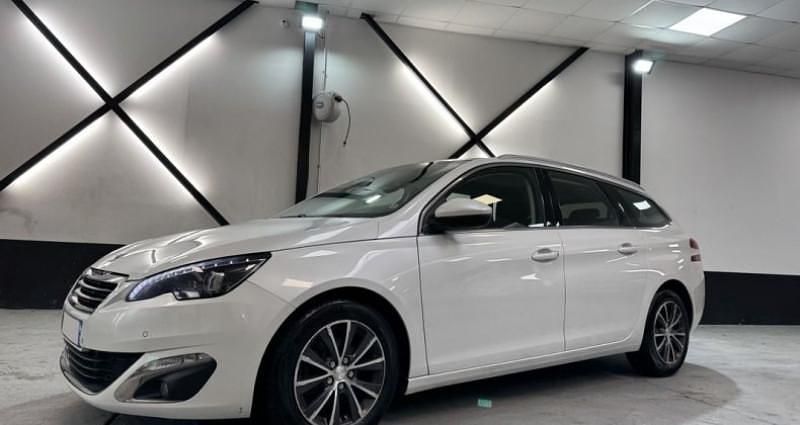 Utilisé 2016 Peugeot 308 Break | 7 490 € (Prix assez cher) - Image 1/4