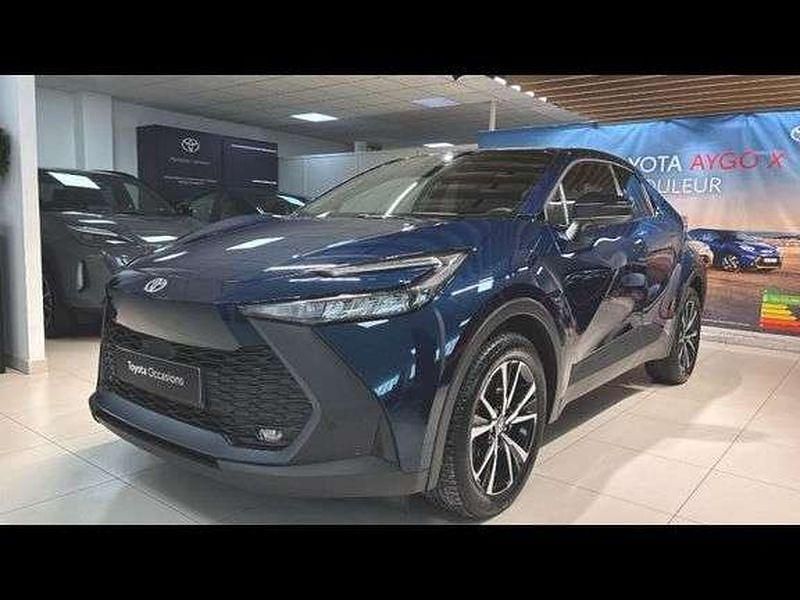 Utilisé 2025 Toyota C-HR Design SUV | 35 990 € - Image 1/1