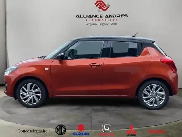 Occasion Suzuki Swift 2021 So'color flame orange pearl/black métal Citadine