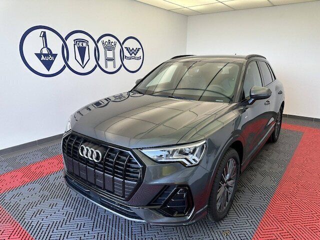 Gris daytona nacré Utilisé 2024 Audi Q3 S-Line SUV | 48 500 € (Prix cher) - Image 1/4