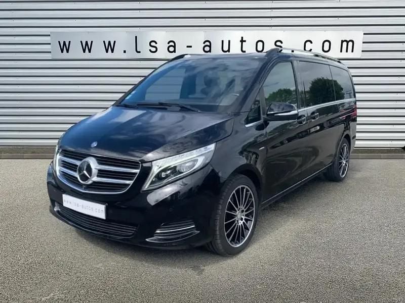 Noir Utilisé 2015 Mercedes E250 | 44 980 € - Image 1/4