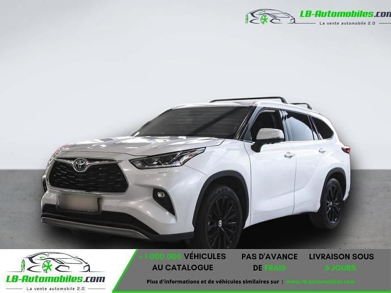 Utilisé 2024 Toyota Highlander SUV | 73 400 € (Prix cher) - Image 1/4