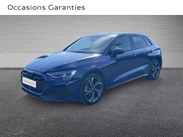 Bleu ascari métallisé Utilisé 2025 Audi A3 S-Line | 38 390 € (Prix cher) - Image 1/4
