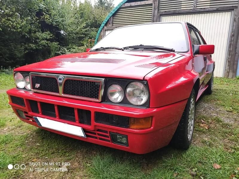 Occasion Lancia Delta 211 ch (155 kW) 1993 Citadine