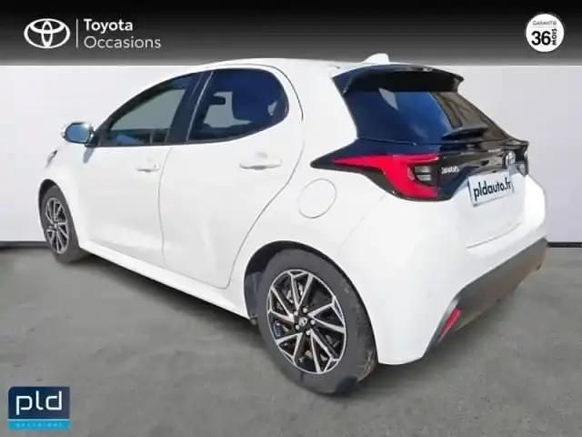 Occasion Toyota Yaris Hybrid Design 116 ch (85 kW) 2023 Blanc Berline