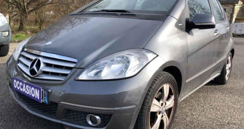 Gris Utilisé 2008 Mercedes A180 Berline | 4 990 € (Prix juste) - Image 1/4