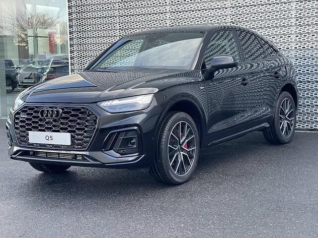 Noir mythe métallisé Occasion 2024 Audi Q5 Sportback S-Line SUV | 75 990 € - Image 1/4