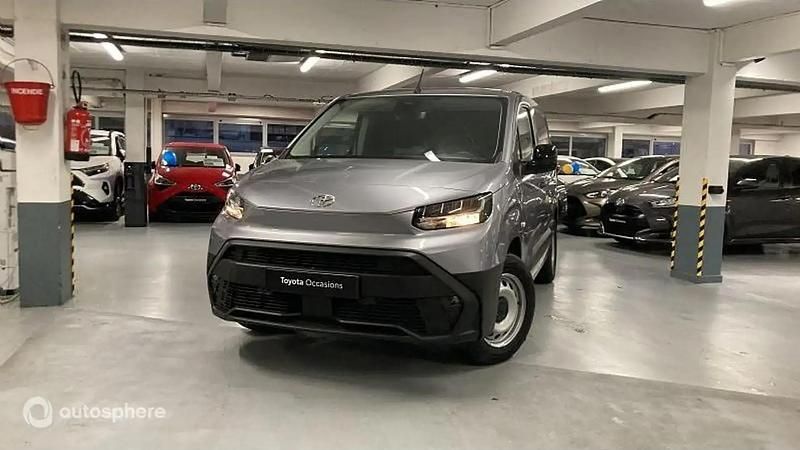 Gris acier métal Utilisé 2024 Toyota Proace City Van | 35 490 € - Image 1/4