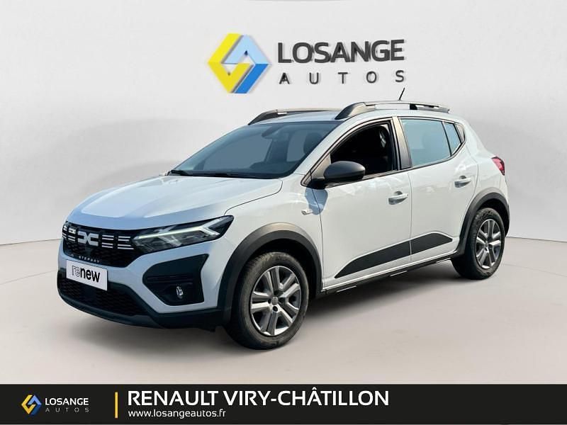 Blanc Utilisé 2023 Dacia Sandero Expression Citadine | 16 490 € (Prix assez cher) - Image 1/4