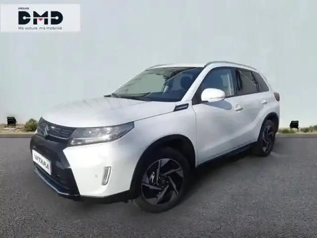 Cool white pearl métallisé Utilisé 2024 Suzuki Vitara Style SUV | 23 990 € - Image 1/4