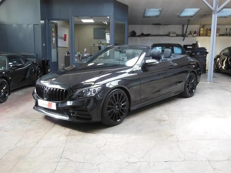 Noir Occasion 2019 Mercedes C220 AMG line Cabriolet | 36 900 € - Image 1/4