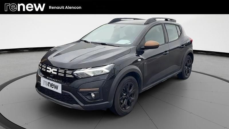 Noir Occasion 2025 Dacia Sandero Extreme Citadine | 17 212 € (Prix assez cher) - Image 1/4