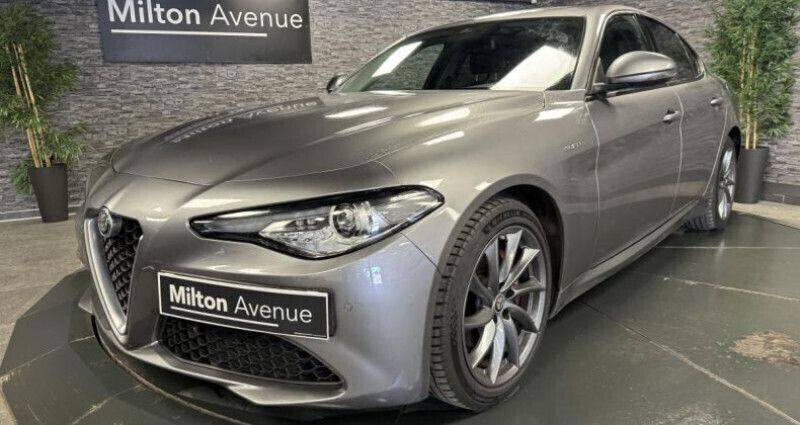 Utilisé 2021 Alfa Romeo Giulia Super Berline | 23 990 € (Prix juste) - Image 1/4