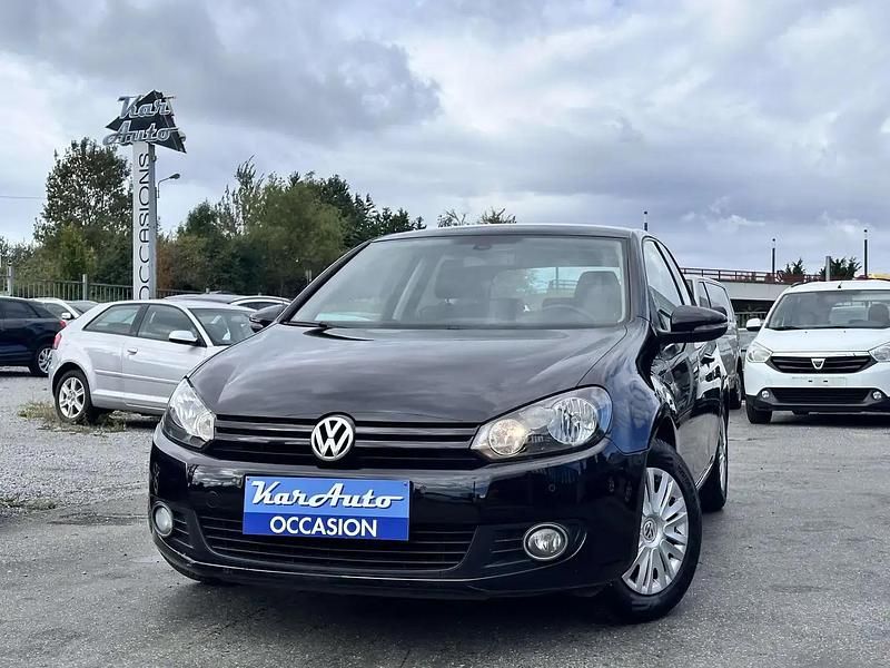 Noir Utilisé 2010 VW Golf VI Trendline Berline | 5 990 € - Image 1/4