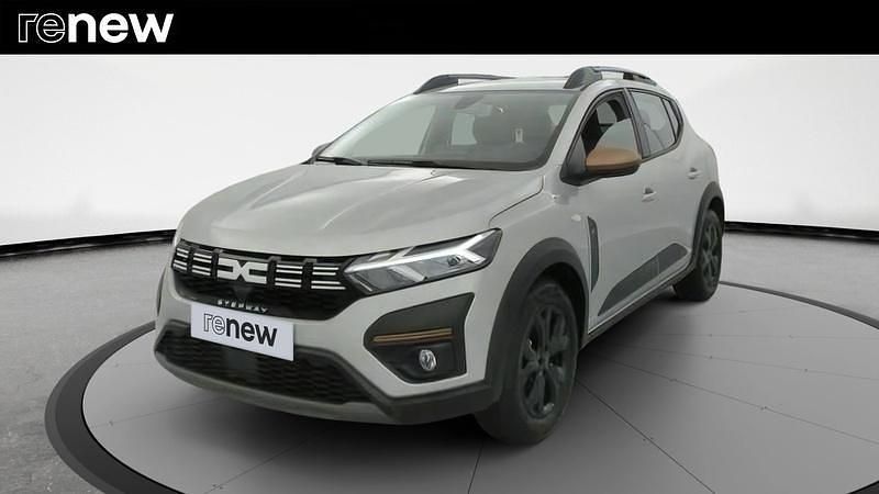 Gris Utilisé 2024 Dacia Sandero Extreme Citadine | 16 699 € (Prix juste) - Image 1/4