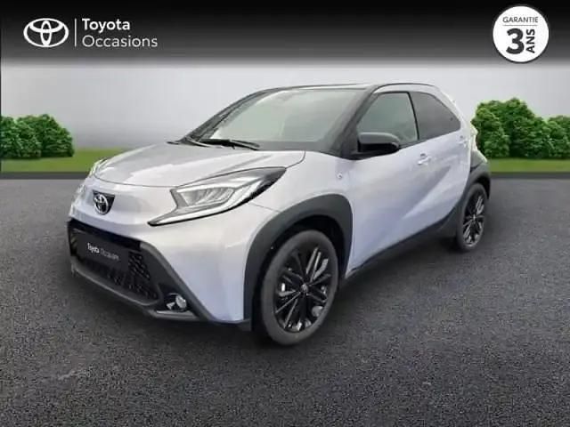 Gris Utilisé 2025 Toyota Aygo X Edition-S SUV | 20 890 € - Image 1/4