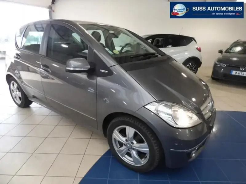 Gris Utilisé 2012 Mercedes 180 Avantgarde Berline | 9 400 € - Image 1/4