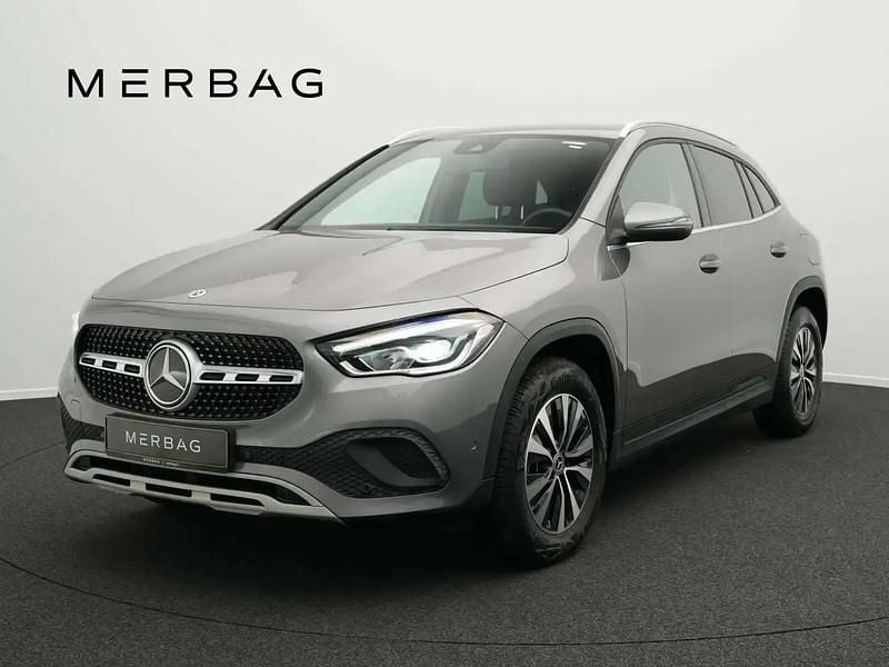 Gris Utilisé 2021 Mercedes GLA180 Style SUV | 27 169 € (Bon prix) - Image 1/4