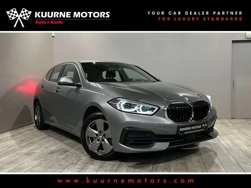 Gris Utilisé 2023 BMW 116 Sport Line Citadine | 21 500 € (Super prix) - Image 1/4