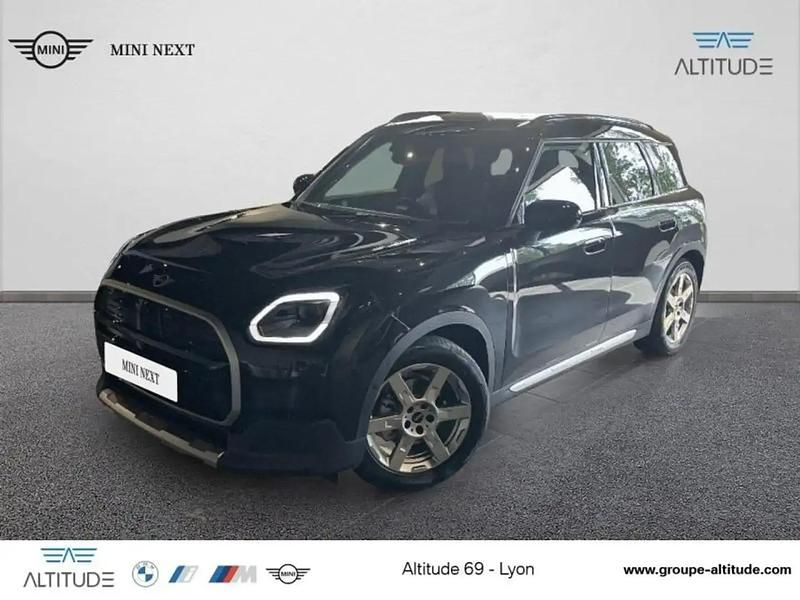 Noir Occasion 2025 Mini Countryman Favoured SUV | 37 990 € - Image 1/4