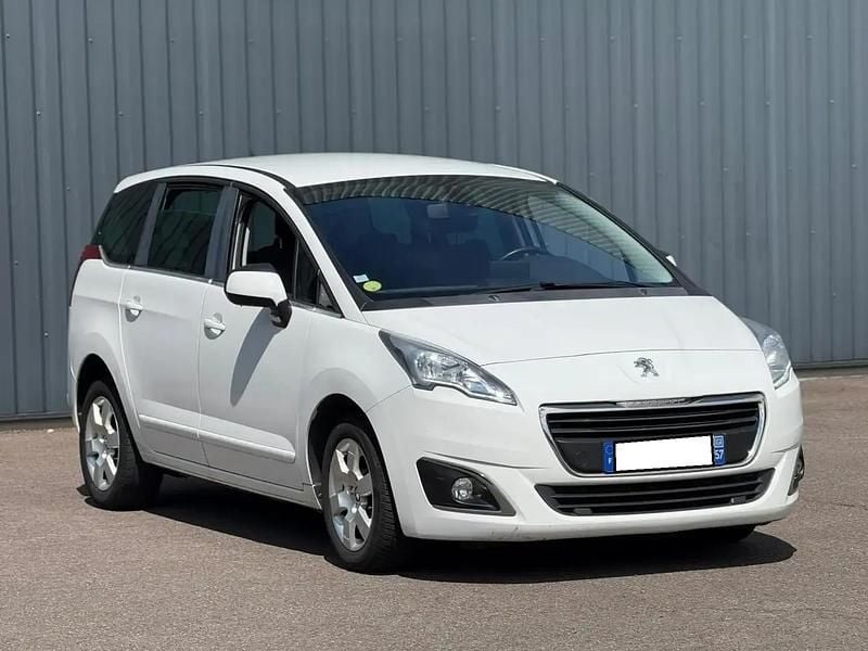 Utilisé 2014 Peugeot 5008 Business-Line Monospace | 8 990 € (Prix juste) - Image 1/4
