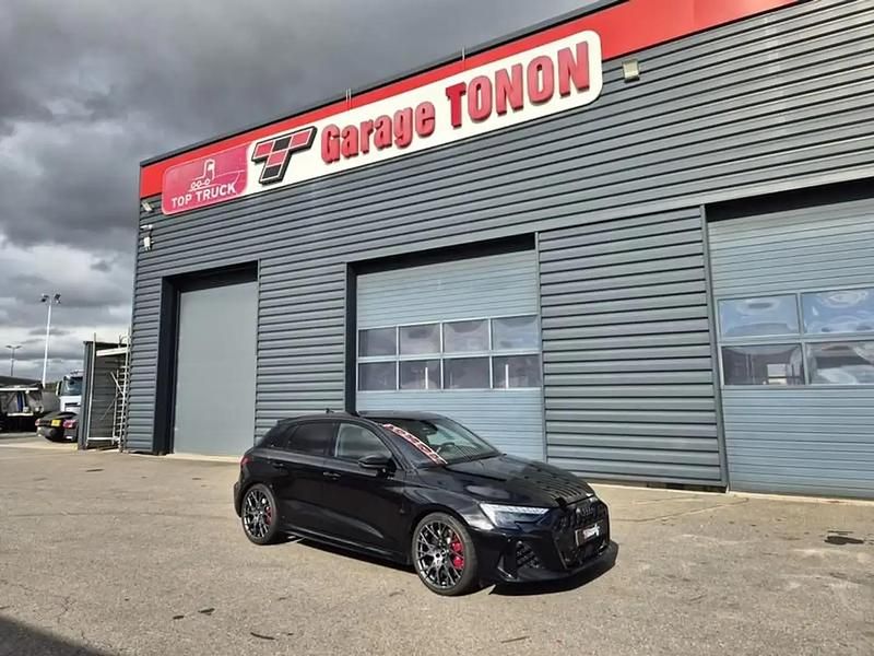 Noir Utilisé 2025 Audi RS3 Sportback Sport Citadine | 59 000 € - Image 1/4