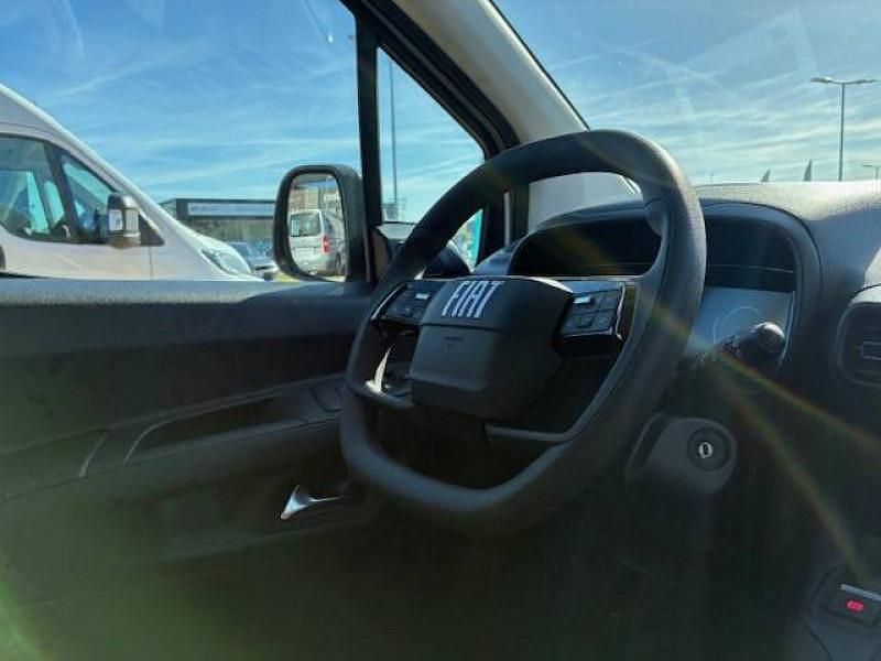 Nouvelle Fiat Doblò 100 ch (73 kW) 2026 Monospace