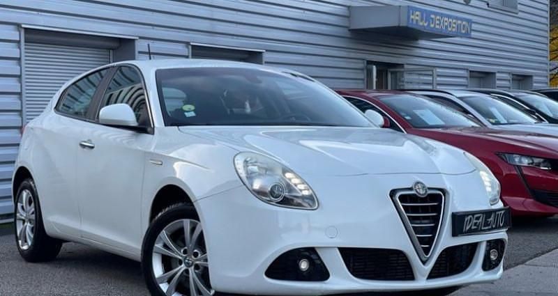Occasion 2013 Alfa Romeo Giulietta Distinctive Berline | 7 990 € - Image 1/4