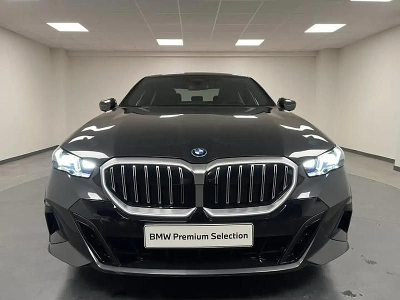 Occasion BMW 530 M Sport 193 ch (141 kW) 2025 Gris Berline