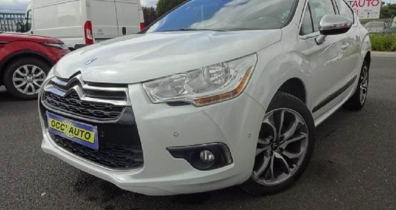 Utilisé 2015 Citroën DS4 Urban Show Citadine | 7 990 € - Image 1/4