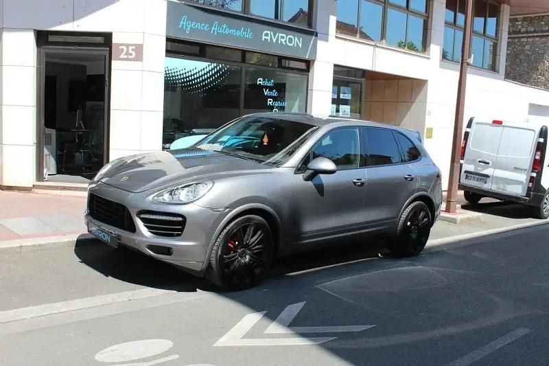 Gris Utilisé 2012 Porsche Cayenne Turbo SUV | 24 990 € - Image 1/4